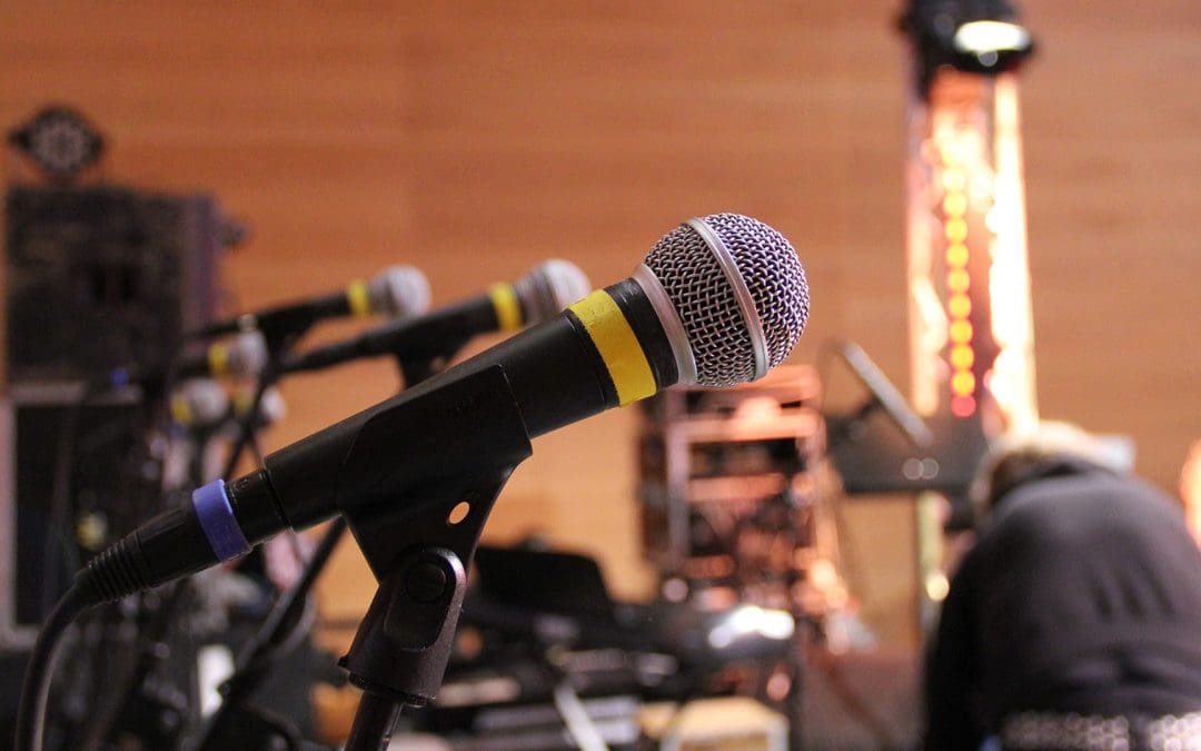 Rasisminvastainen viikko: Vellamo Open Mic. 22.3.2023 klo 17-19